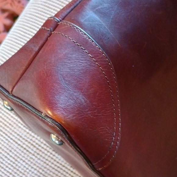 Vintage Fossil Genuine Leather Shoulder Tote - Picture 13 of 16